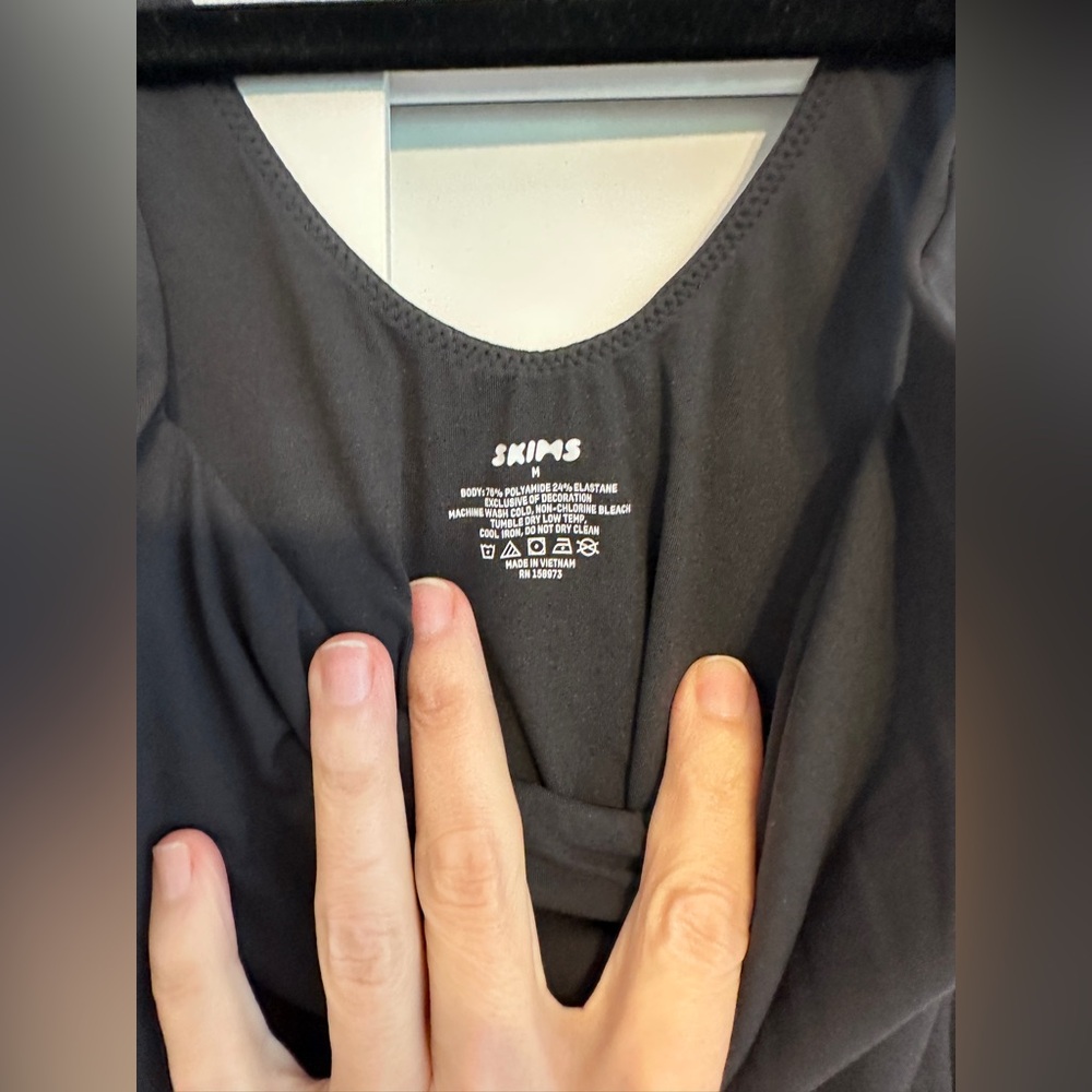 SKIMS Fits Everybody Square Neck Bodysuit Onyx Black Small S - Picture 6 of 7